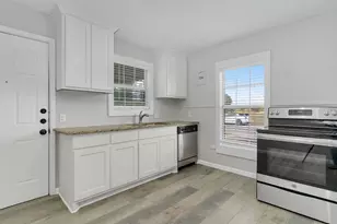 122 Ramsey Ave, Cleburne, TX 76031 - Photo 7