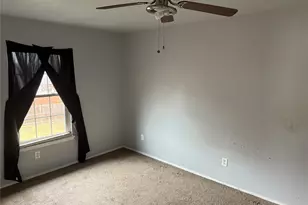 1229 Greenbriar Ln, Lancaster, TX 75146 - Photo 3