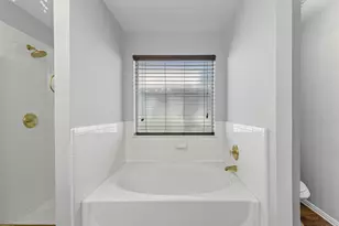 4215 Bent Oaks Dr, Arlington, TX 76001 - Photo 17