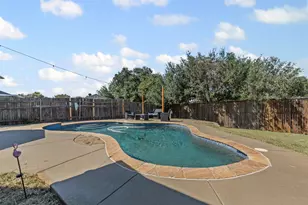 4215 Bent Oaks Dr, Arlington, TX 76001 - Photo 27