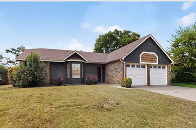 2339 Dartmouth Drive, Grand Prairie, TX 75052 - Photo 1