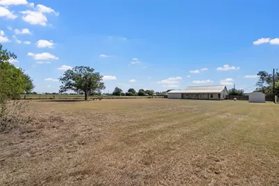 805 N Main Street, McGregor, TX 76657 - Photo 33