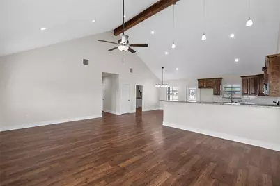 805 N Main Street, McGregor, TX 76657 - Photo 17