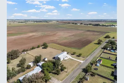 805 N Main Street, McGregor, TX 76657 - Photo 39