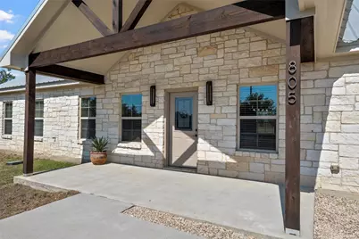 805 N Main Street, McGregor, TX 76657 - Photo 5