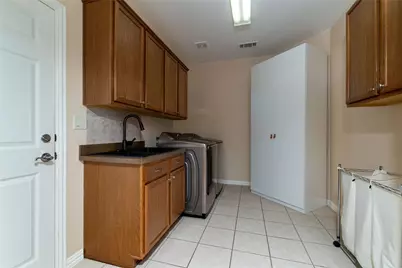 9004 Freeport Drive, Denton, TX 76207 - Photo 27