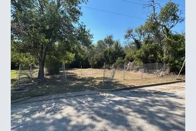 2006 Irma Street, Fort Worth, TX 76104 - Photo 7