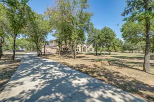 106 Treeline Ct, Lipan, TX 76462 - Photo 5