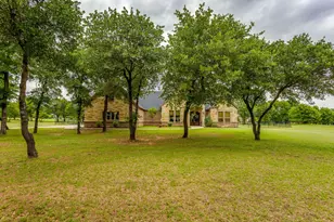 106 Treeline Ct, Lipan, TX 76462 - Photo 5
