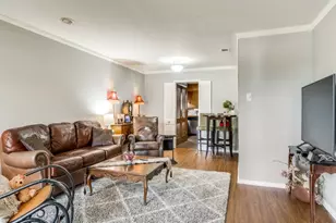 7415-7417 Walling Ln, Dallas, TX 75231 - Photo 13