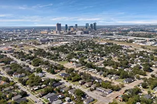 1130 E Hattie St, Fort Worth, TX 76104 - Photo 13