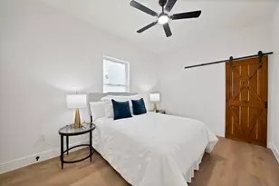 1130 E Hattie St, Fort Worth, TX 76104 - Photo 27