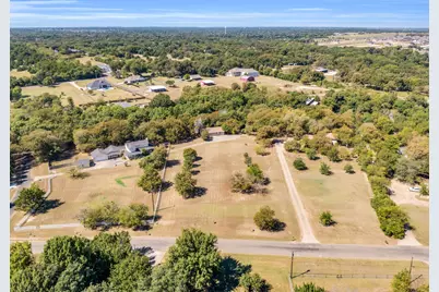 1310 Lariat Circle, Oak Leaf, TX 75154 - Photo 11