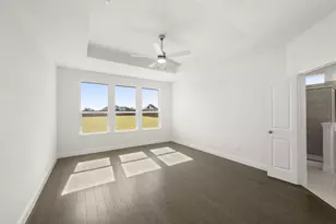 109 Golden Jackal Ct, Godley, TX 76044 - Photo 11