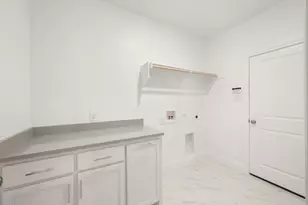 109 Golden Jackal Ct, Godley, TX 76044 - Photo 23