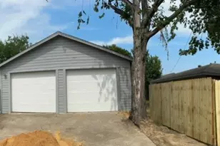 755 W Grubb Dr, Mesquite, TX 75149 - Photo 3