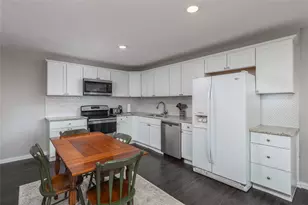 6827 Briar Rd, Azle, TX 76020 - Photo 7