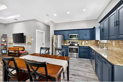 620 Throckmorton Street, Gainesville, TX 76240 - Photo 5