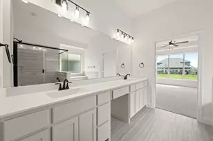 316 Bowrider Ln, Granbury, TX 76049 - Photo 13