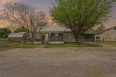 1205 SW 12th Street, Mineral Wells, TX 76067 - Photo 1