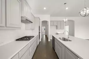 904 Meadow View Dr, Cleburne, TX 76033 - Photo 5