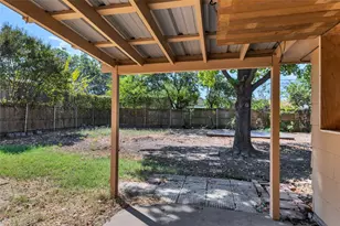 205 NW Jill Ann Dr, Burleson, TX 76028 - Photo 25