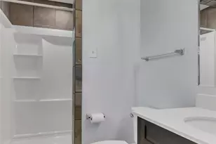 205 NW Jill Ann Dr, Burleson, TX 76028 - Photo 23