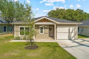 809 Branding Iron Trail, Granbury, TX 76049 - Photo 1