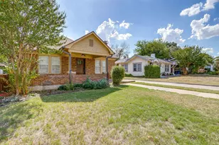 2209 W Rosedale St S, Fort Worth, TX 76110 - Photo 5