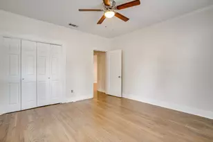 2209 W Rosedale St S, Fort Worth, TX 76110 - Photo 33