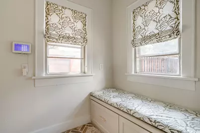 2209 W Rosedale Street S, Fort Worth, TX 76110 - Photo 21