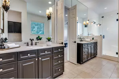 1120 Hemingway Lane, Irving, TX 75063 - Photo 15