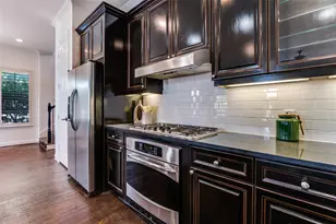 1120 Hemingway Ln, Irving, TX 75063 - Photo 3