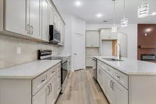 4715 Ramey Ave, Fort Worth, TX 76105 - Photo 9