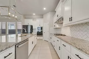 2605 Melrose Dr, Mansfield, TX 76084 - Photo 9