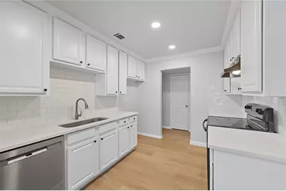 1310 California Trail, Grand Prairie, TX 75052 - Photo 9