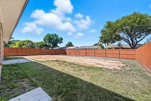 1310 California Trail, Grand Prairie, TX 75052 - Photo 27