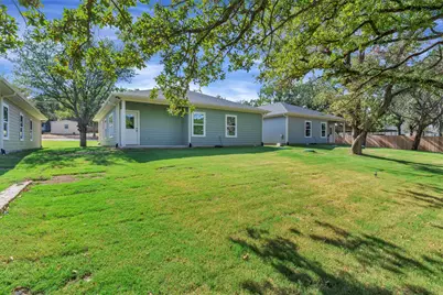 807 Branding Iron Trail, Granbury, TX 76049 - Photo 29