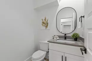 126 Homes Dr, Grand Prairie, TX 75050 - Photo 13