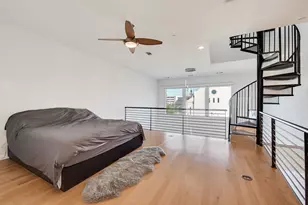 959 W Bluff St, Fort Worth, TX 76102 - Photo 9