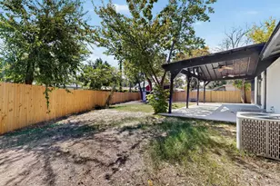 2412 Northshore Dr, Carrollton, TX 75006 - Photo 23