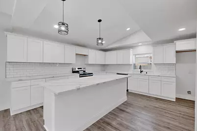 2412 Northshore Drive, Carrollton, TX 75006 - Photo 3