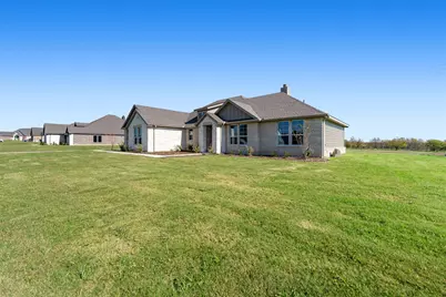 60 Roosevelt Lane, Valley View, TX 76272 - Photo 5