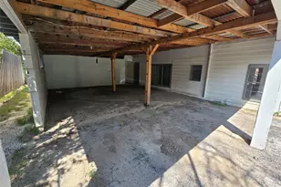 303 S Lloyd St, Hamilton, TX 76531 - Photo 7