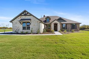 30 Roosevelt Ln, Valley View, TX 76272 - Photo 1