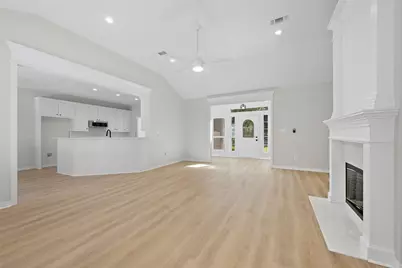 2105 W Crawford Street, Denison, TX 75020 - Photo 7