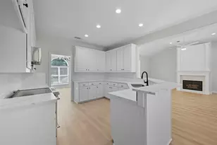 2105 W Crawford St, Denison, TX 75020 - Photo 9