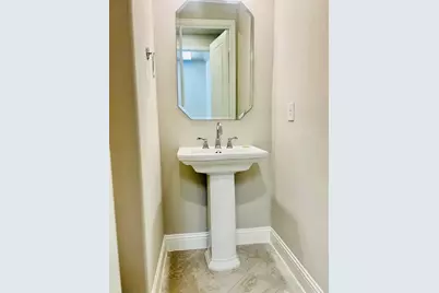 3640 Harebell Drive, Carrollton, TX 75007 - Photo 9