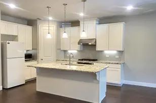 3640 Harebell Dr, Carrollton, TX 75007 - Photo 3