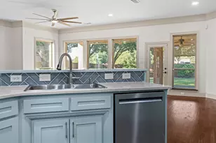 1925 Manor Way Dr, Mansfield, TX 76063 - Photo 15